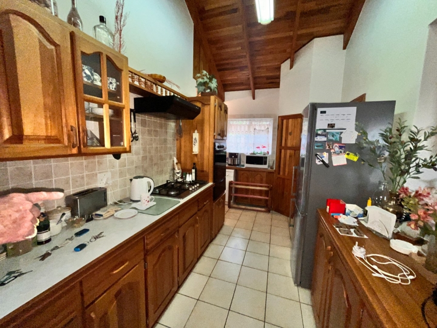 3 Bedroom Property for Sale in Wavecrest Eastern Cape